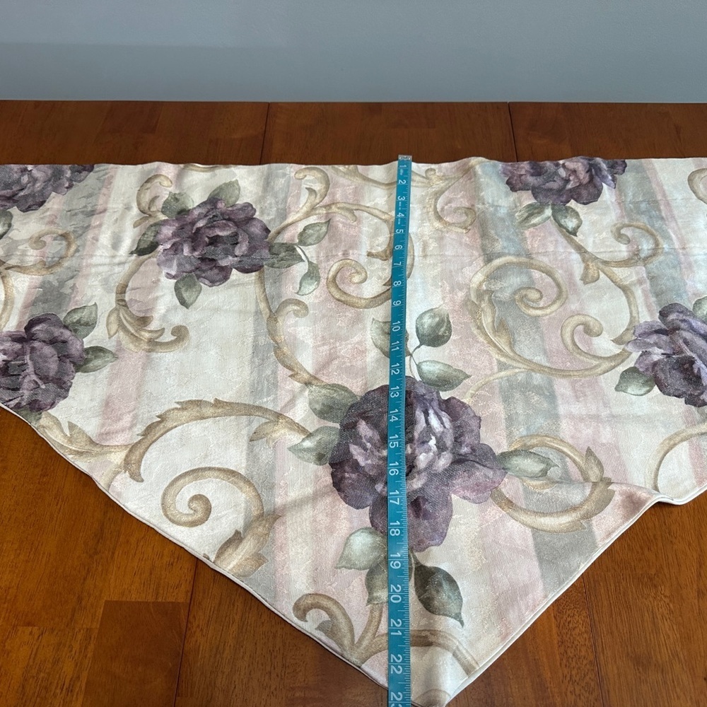 Croscill Elegant Floral Valence with Tassels - Picture 5 of 6